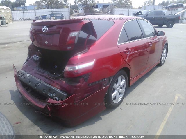 4T1BK46K27U052375 - 2007 TOYOTA CAMRY NEW GENERATION LE/XLE/SE RED photo 4