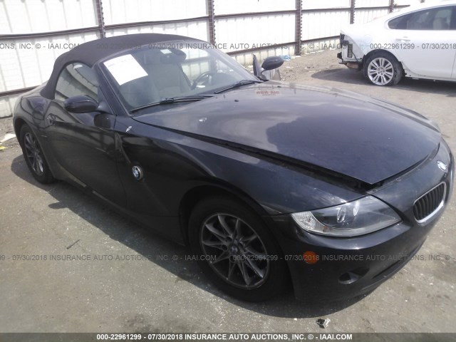 4USBT33595LR69885 - 2005 BMW Z4 2.5 BLACK photo 1