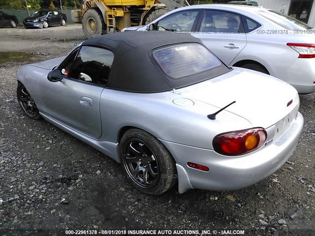 JM1NB3534X0130703 - 1999 MAZDA MX-5 MIATA SILVER photo 3