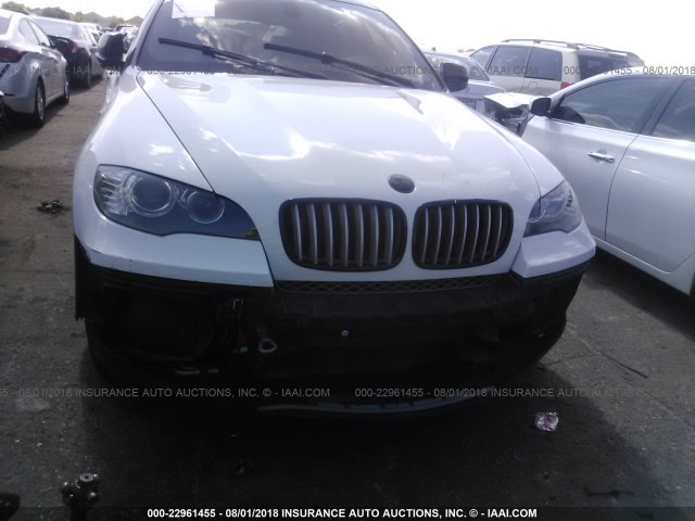 5UXFG8C54CL590636 - 2012 BMW X6 XDRIVE50I WHITE photo 6