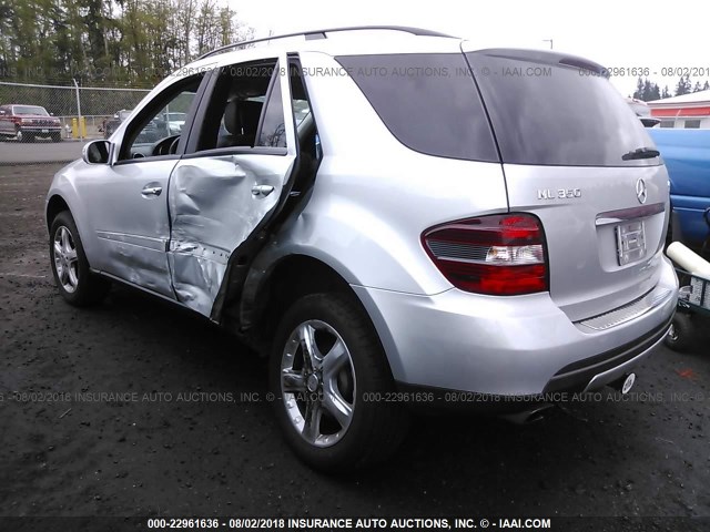 4JGBB86E06A117144 - 2006 MERCEDES-BENZ ML 350 SILVER photo 3