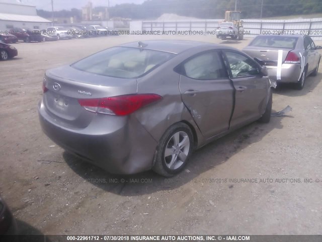 5NPDH4AE2DH305391 - 2013 HYUNDAI ELANTRA GLS/LIMITED BROWN photo 4