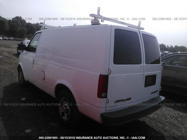 1GCDL19X04B111043 - 2004 CHEVROLET ASTRO WHITE photo 3