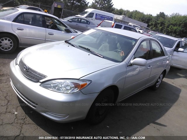 4T1BE32K33U260458 - 2003 TOYOTA CAMRY LE/XLE/SE Gümüş foto 2