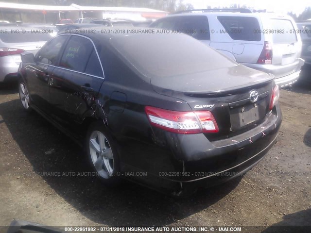 4T1BF3EK7AU075206 - 2010 TOYOTA CAMRY SE/LE/XLE 黑色 照片 3
