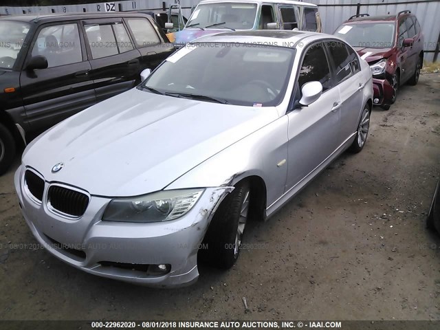 WBAPH7C5XBE682010 - 2011 BMW 328 I SILVER photo 2