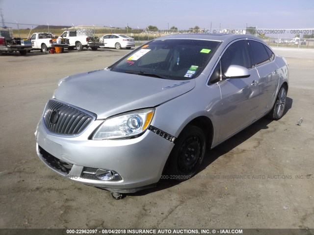 1G4PS5SK2E4216349 - 2014 BUICK VERANO SILVER photo 2