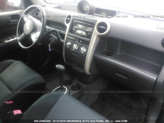JTLKT324564078748 - 2006 TOYOTA SCION XB Schwarz Foto 5