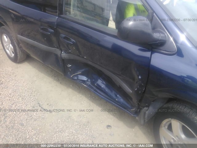 1D4GP24RX6B707184 - 2006 DODGE GRAND CARAVAN SE BLUE photo 6