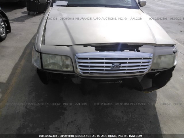 2FAFP74W8YX211348 - 2000 FORD CROWN VICTORIA LX GOLD photo 6