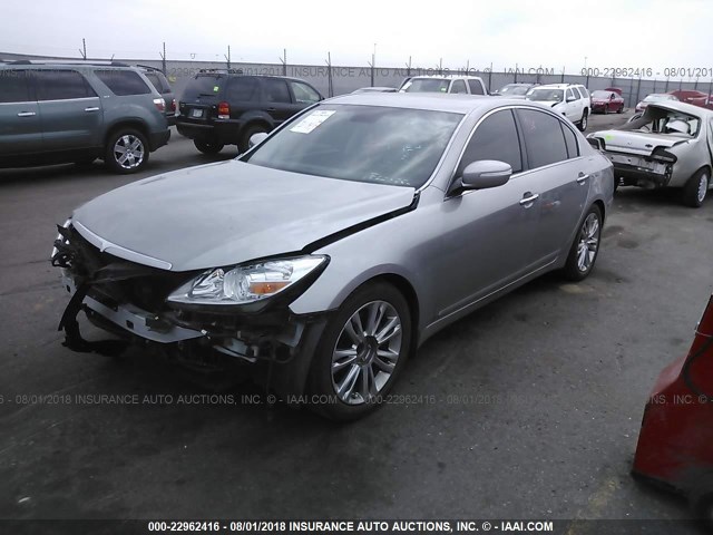 KMHGC4DE8BU128271 - 2011 HYUNDAI GENESIS 3.8L SILVER photo 2