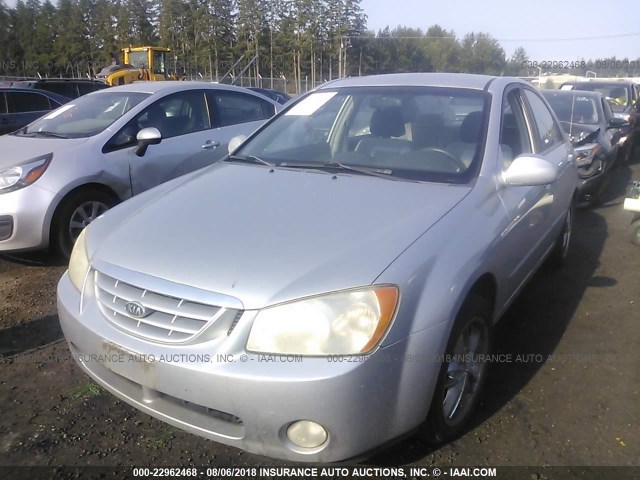 KNAFE121955140563 - 2005 KIA NEW SPECTRA LX/EX SILVER photo 2