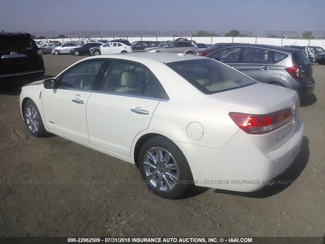 3LNDL2L37CR829030 - 2012 LINCOLN MKZ HYBRID WHITE photo 3