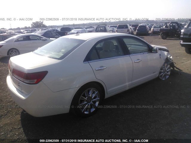 3LNDL2L37CR829030 - 2012 LINCOLN MKZ HYBRID WHITE photo 4