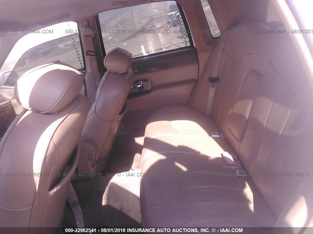 1LNLM81W0VY653757 - 1997 LINCOLN TOWN CAR EXECUTIVE WHITE photo 8