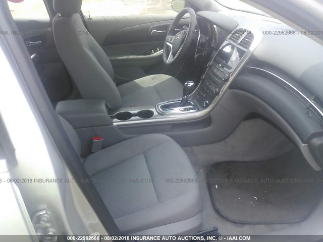 1G11B5SA4DF143868 - 2013 CHEVROLET MALIBU LS SILVER photo 5