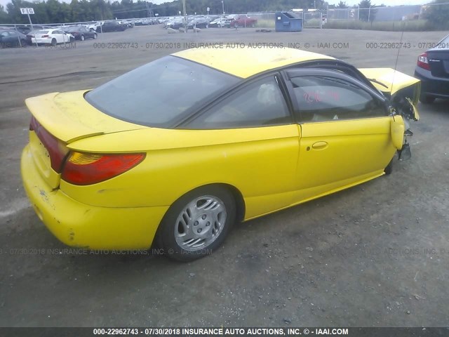 1G8ZY12751Z308157 - 2001 SATURN SC2 YELLOW photo 4