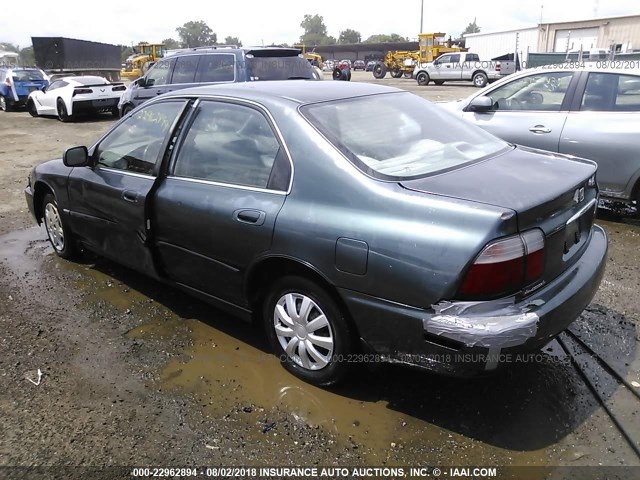 1HGCD5532TA205286 - 1996 HONDA ACCORD LX/EX GREEN photo 3