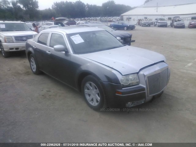 2C3JA43R65H532394 - 2005 CHRYSLER 300 GRAY photo 1