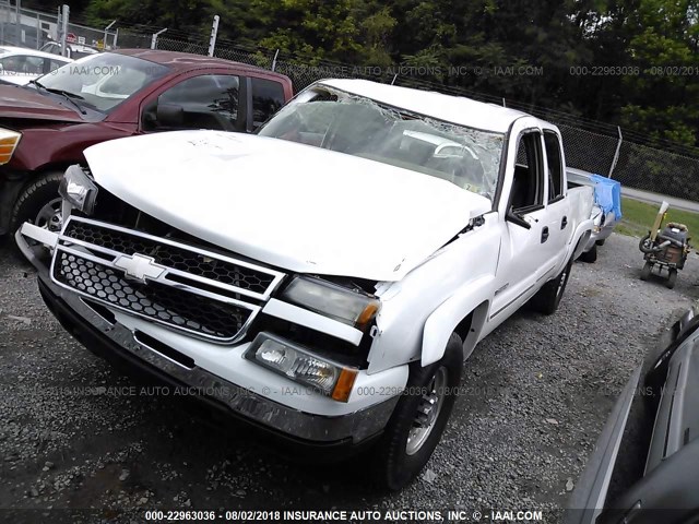 1GCGK13U66F241841 - 2006 CHEVROLET SILVERADO K1500 HEAVY DUTY WHITE photo 2