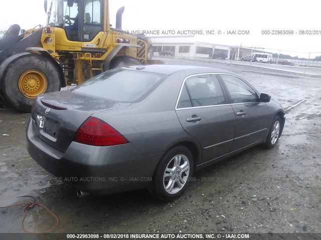 1HGCM56816A017776 - 2006 HONDA ACCORD EX GRAY photo 4