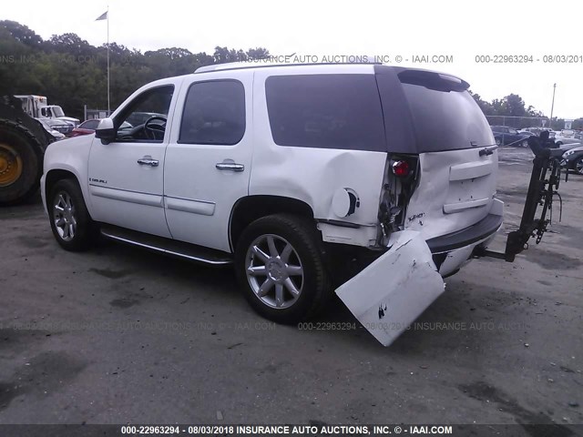 1GKFK63848J156173 - 2008 GMC YUKON DENALI WHITE photo 3