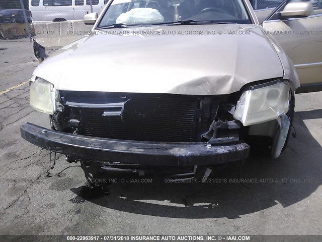 WVWWH63B82E020487 - 2002 VOLKSWAGEN PASSAT GLX GOLD photo 6