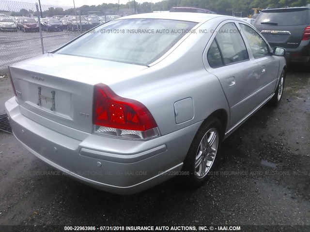 YV1RS592862505780 - 2006 VOLVO S60 2.5T SILVER photo 4