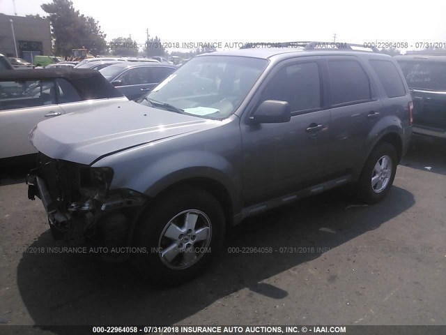 1FMCU0D78CKA17268 - 2012 FORD ESCAPE XLT GRAY photo 2