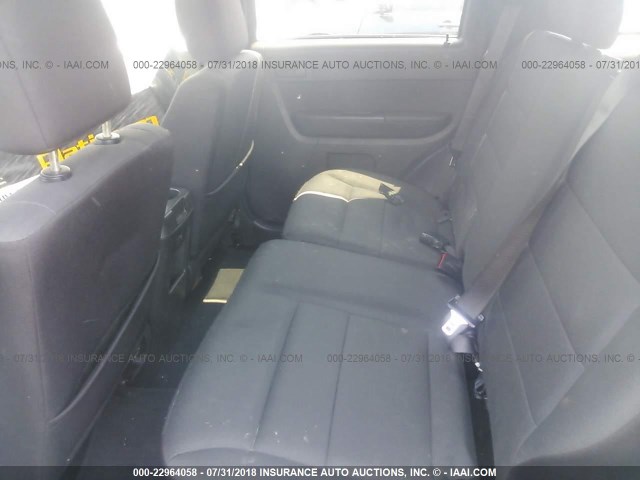 1FMCU0D78CKA17268 - 2012 FORD ESCAPE XLT GRAY photo 8