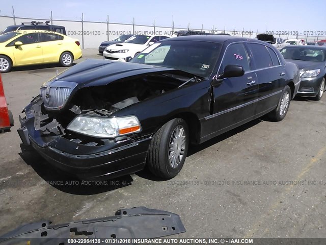 2LNBL8EVXBX757698 - 2011 LINCOLN TOWN CAR EXECUTIVE L BLACK photo 2
