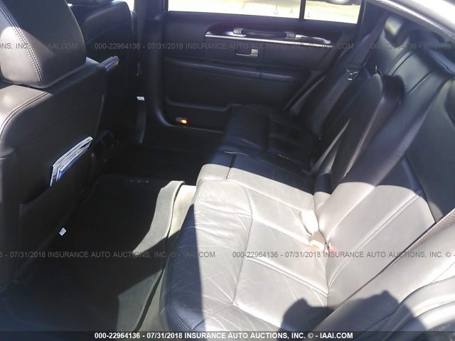 2LNBL8EVXBX757698 - 2011 LINCOLN TOWN CAR EXECUTIVE L BLACK photo 8