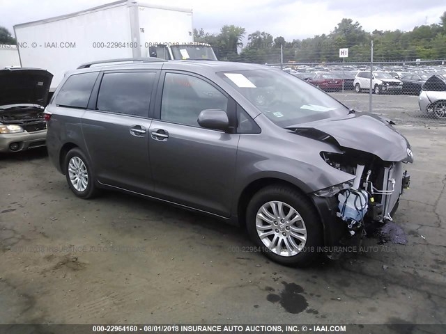 5TDYZ3DC5HS886193 - 2017 TOYOTA SIENNA XLE/LIMITED GRAY photo 1