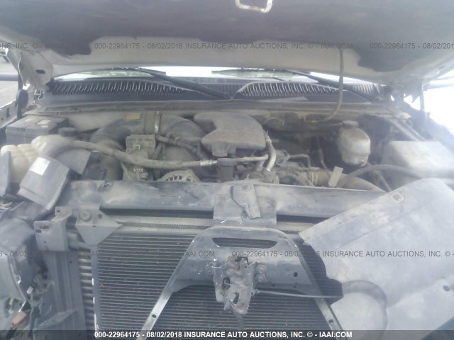 1GBJC34D66E286592 - 2006 CHEVROLET SILVERADO C3500 WHITE photo 9