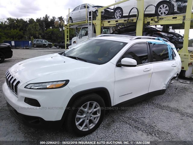 1C4PJLLB6JD511765 - 2018 JEEP CHEROKEE LATITUDE PLUS WHITE photo 2