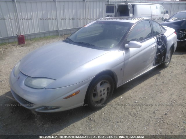 1G8ZY12772Z276930 - 2002 SATURN SC2 GRAY photo 2