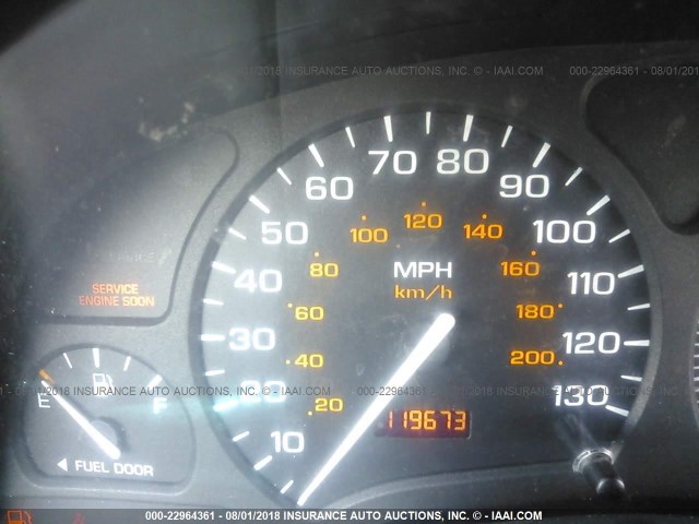 1G8ZY12772Z276930 - 2002 SATURN SC2 GRAY photo 7