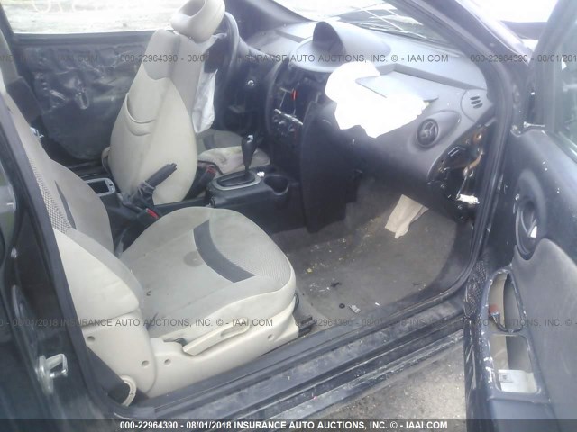 1G8AN12F24Z142679 - 2004 SATURN ION LEVEL 2 BLACK photo 5