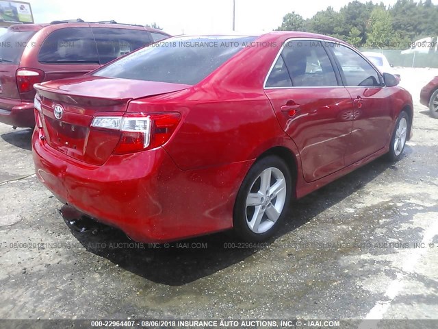 4T1BF1FK2CU563789 - 2012 TOYOTA CAMRY SE/LE/XLE წითელი ფოტო 4