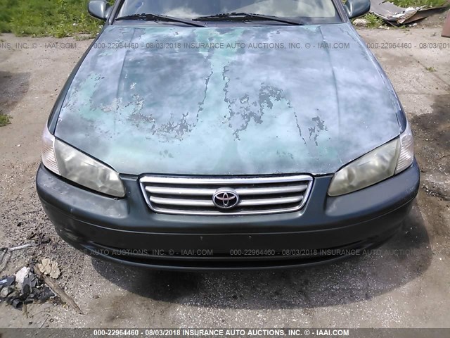 JT2BG22K710543127 - 2001 TOYOTA CAMRY CE/LE/XLE მწვანე ფოტო 6