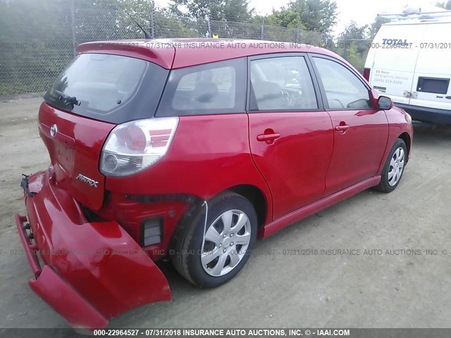 2T1KR32E95C427604 - 2005 TOYOTA COROLLA MATRIX XR RED photo 4