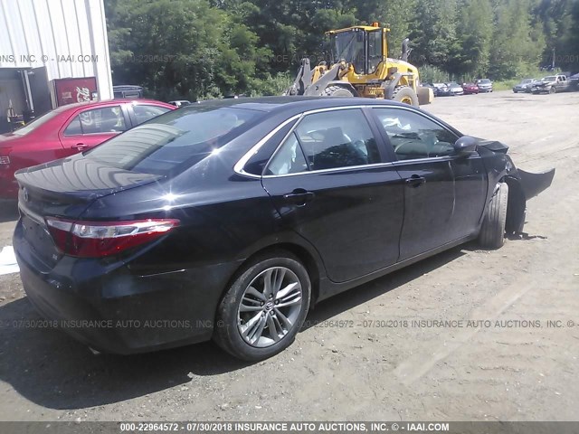 4T1BF1FK9FU096259 - 2015 TOYOTA CAMRY LE/XLE/SE/XSE BLACK photo 4
