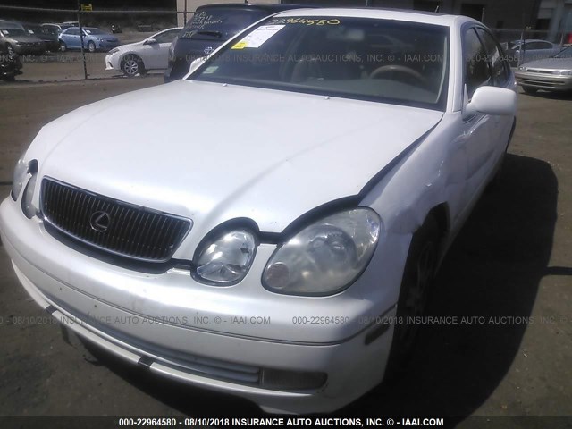 JT8BD68S8Y0106857 - 2000 LEXUS GS 300 WHITE photo 2