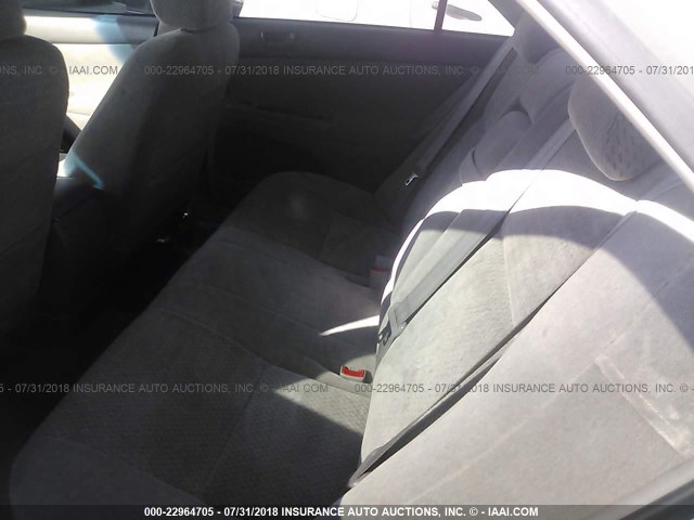 4T1BE32KX2U056223 - 2002 TOYOTA CAMRY LE/XLE/SE 银色 照片 8