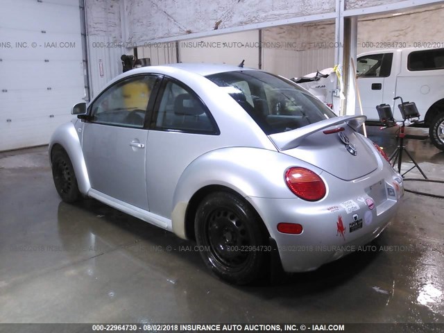 3VWBA21C4XM448661 - 1999 VOLKSWAGEN NEW BEETLE GL Gümüş foto 3