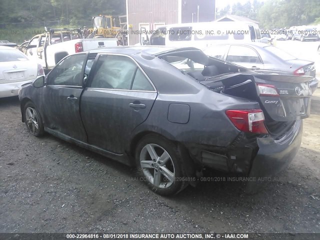 4T1BF1FK7DU239609 - 2013 TOYOTA CAMRY L/SE/LE/XLE Boz foto 3