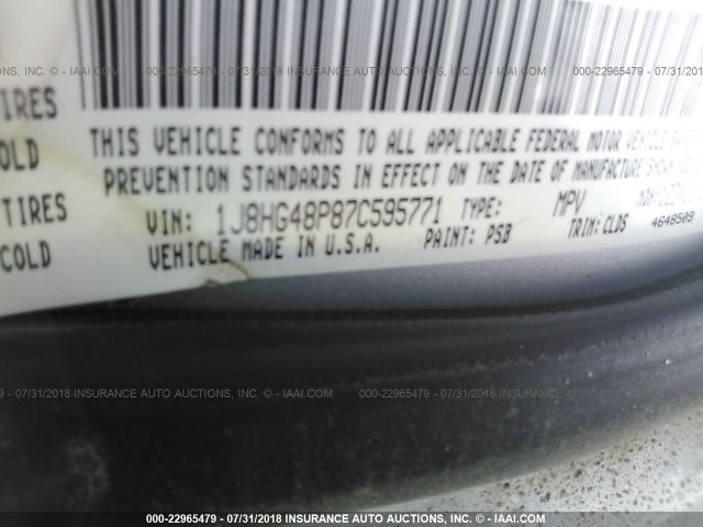 1J8HG48P87C595771 - 2007 JEEP COMMANDER Gümüş foto 9