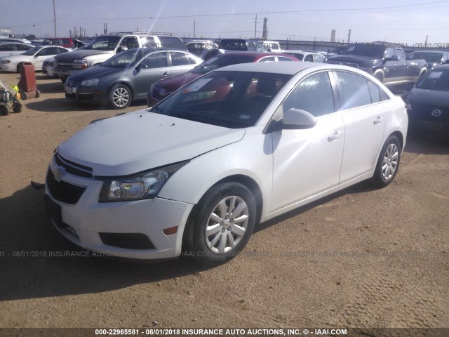 1G1PF5S99B7119562 - 2011 CHEVROLET CRUZE LT WHITE photo 2