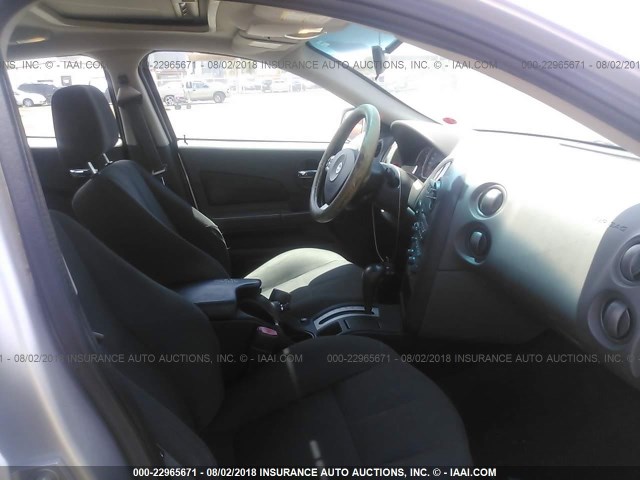 2G2WS522241375371 - 2004 PONTIAC GRAND PRIX GT2 ვერცხლისფერი ფოტო 5