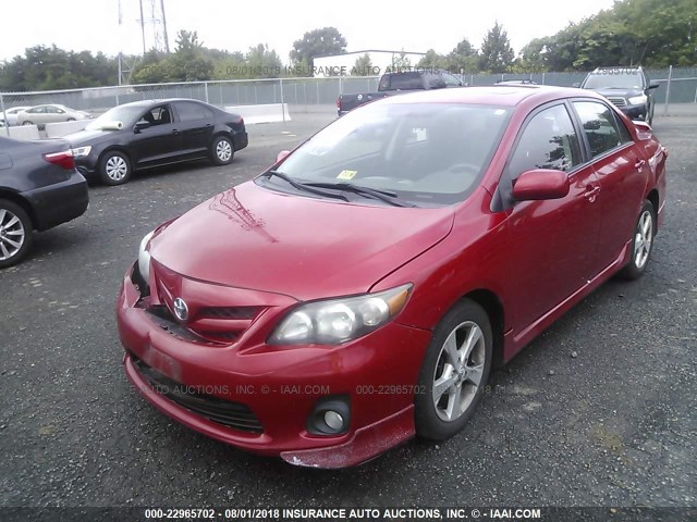 2T1BU4EE0BC618937 - 2011 TOYOTA COROLLA S/LE RED photo 2
